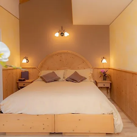 Capriolo Otel