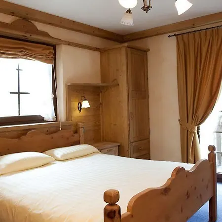 Capriolo Otel 3*