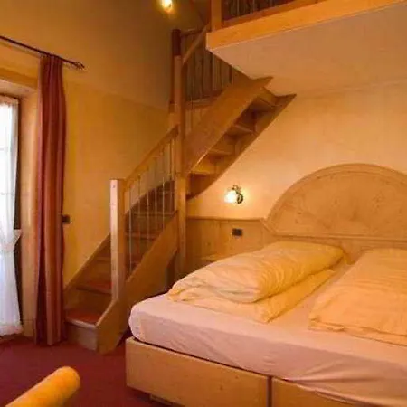 Capriolo Otel
